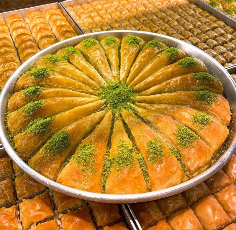 FISTIKLI HAVUÇ DİLİMİ